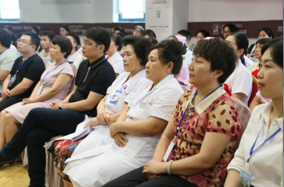 <a href='https://www.mzsdyy.com/' target='_blank'><u>郑州美中商都妇产医院</u></a>年中总结表彰大会
